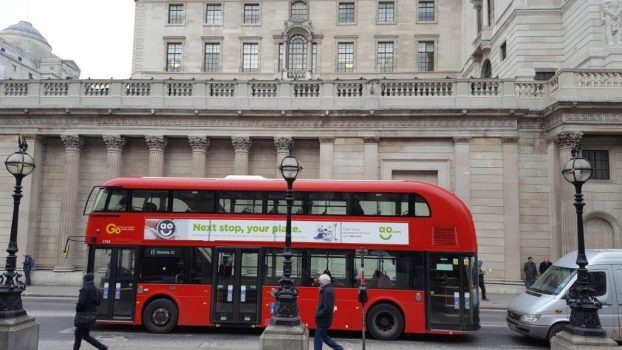 London bank of England & Bus