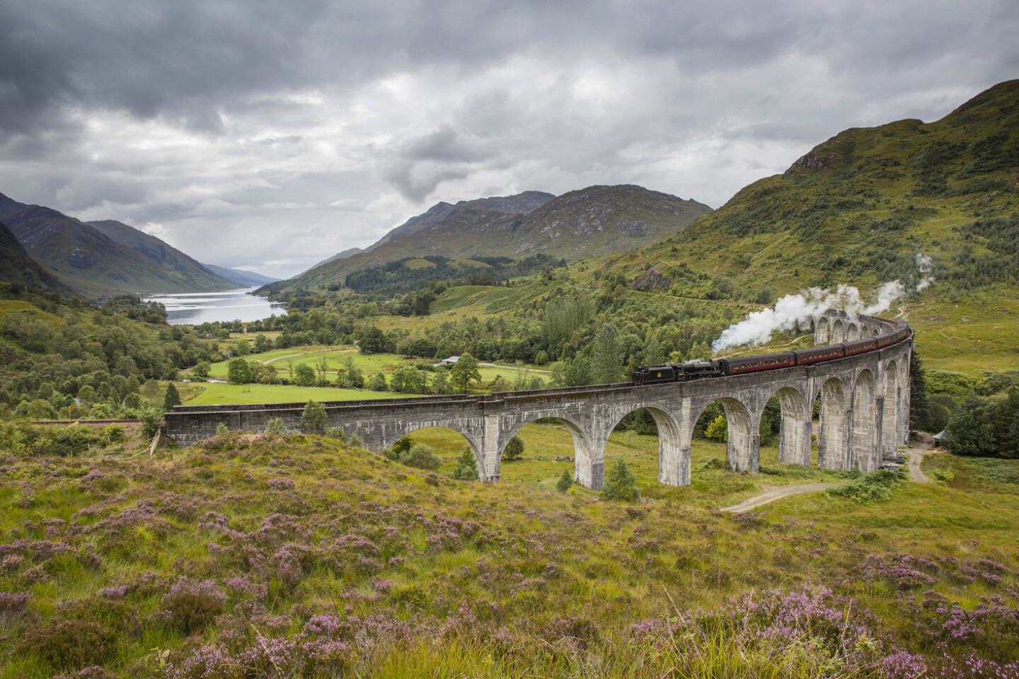 Jacobite Steam Train, Glenfinnan, Viaduct, Scotland