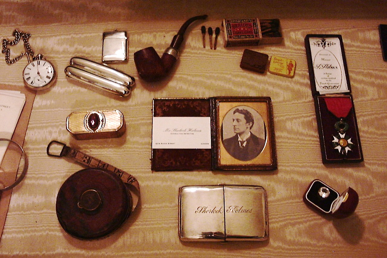 Sherlock Holmes Exhibits C The Sherlock Holmes Museum 221b Baker Street London England Www Sherlock Holmes Co Uk Greatdays Uk Incoming Group Tours