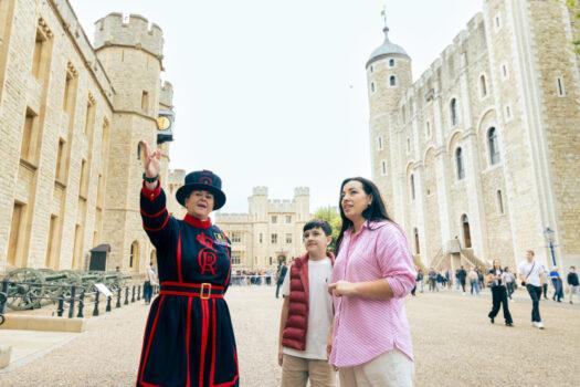 Yeoman Warder