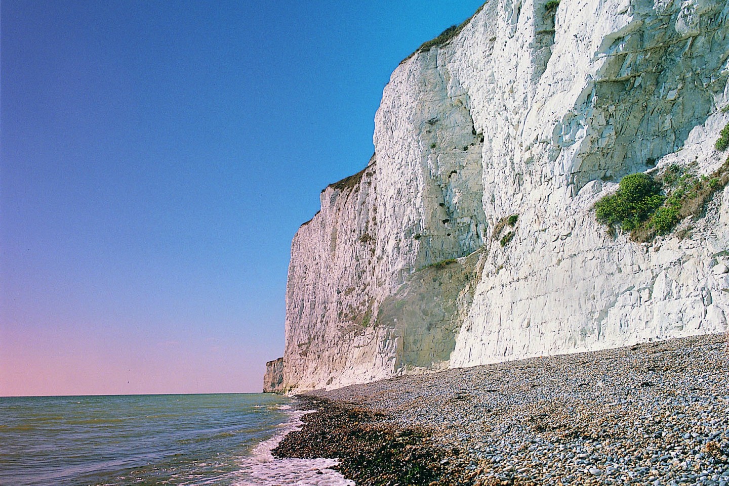 White Cliffs of Dover ©VisitKent - Greatdays UK Incoming Group Tours